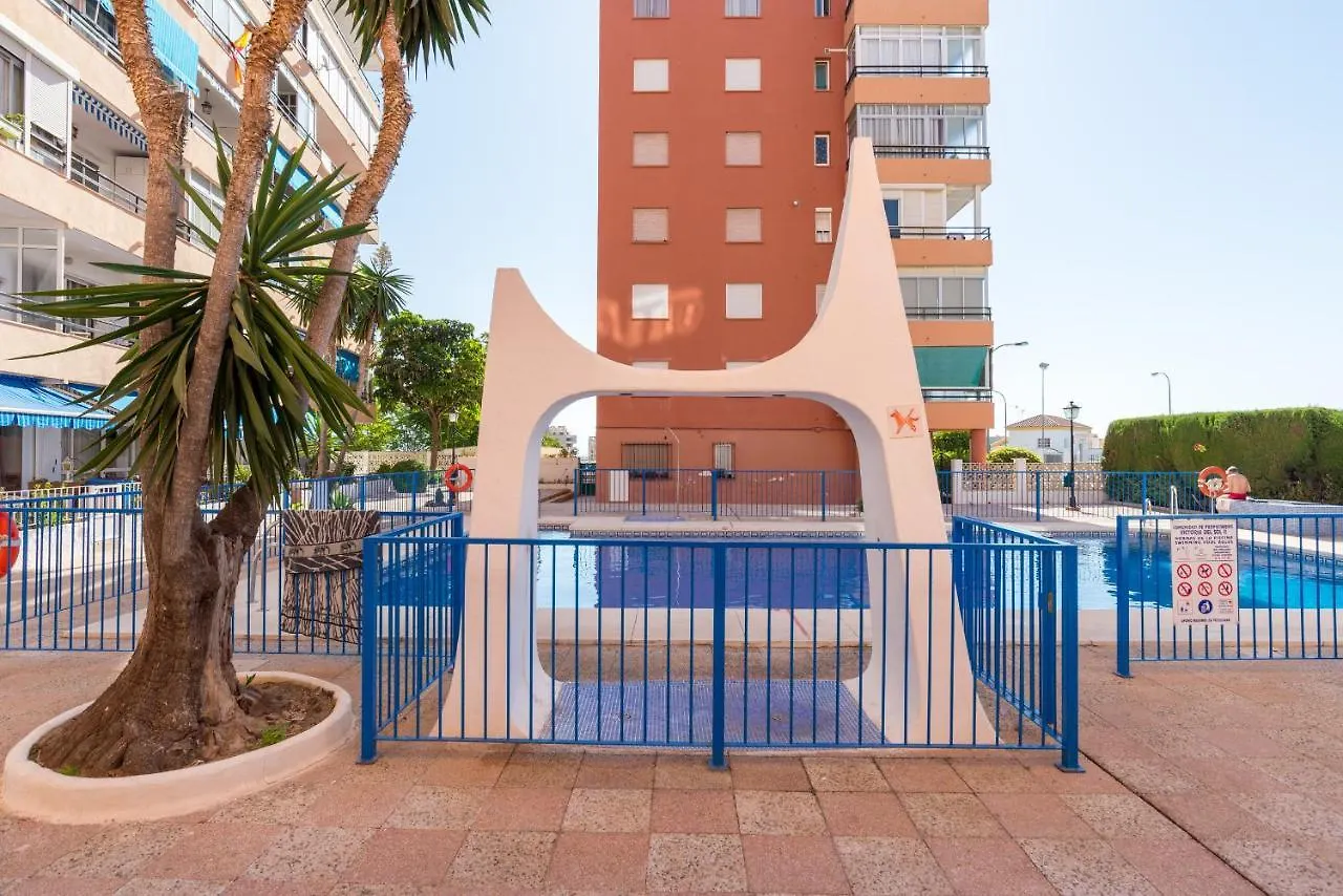 דירה טורמולינוס Malagasuite Deluxe&Pool